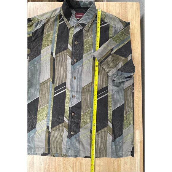 Tommy Bahama Men's Size Large 100% Silk Hawaiian Shirt Button Up Tropical Beach - Picture 7 of 8